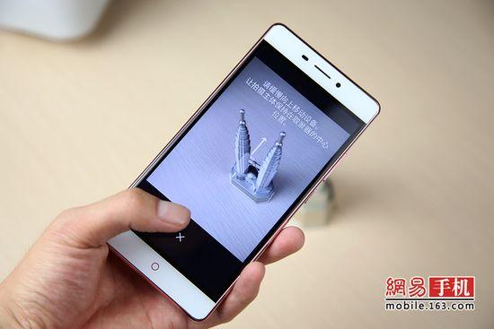 裸眼3D手机 噱头还是未来？